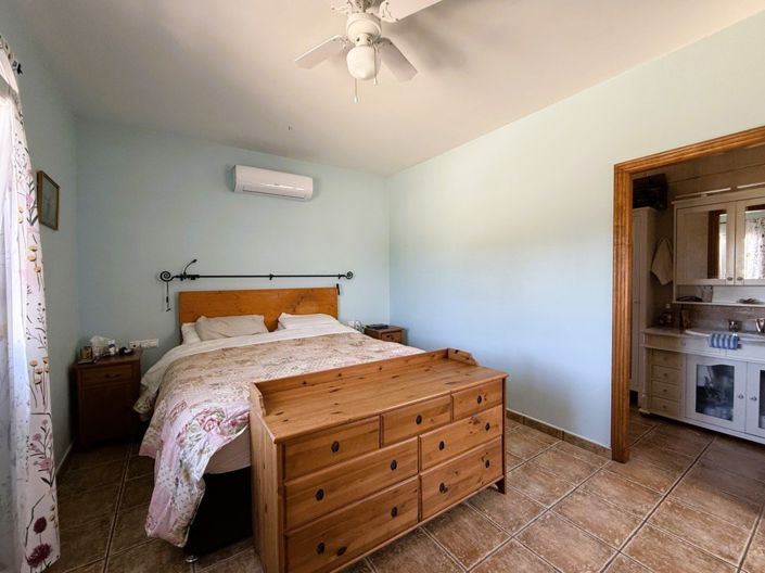 Image No.25-4 Bed Villa for sale