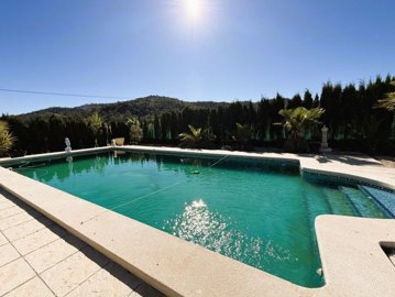 4097detachedvillawithpoolincanadadelalena1509