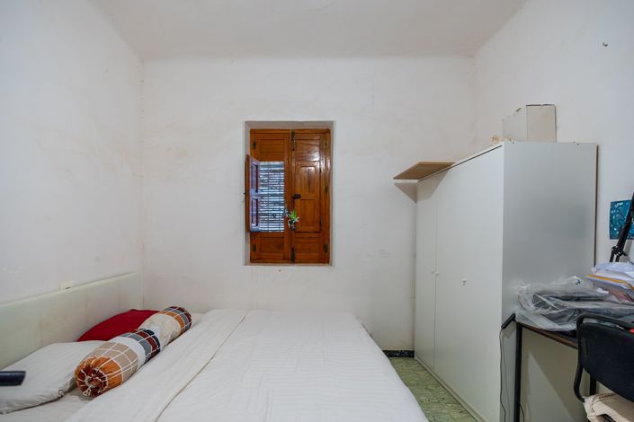 Image No.5-3 Bed Townhouse for sale