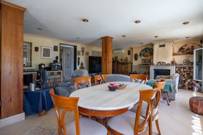 4102cavehousewpoolguestcasitaandgarage2509262
