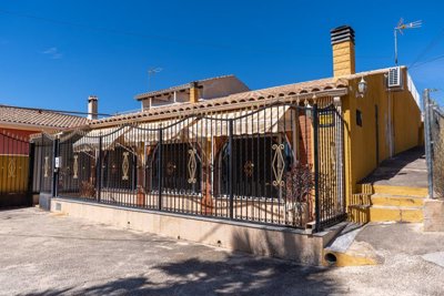 4102cavehousewpoolguestcasitaandgarage2509262
