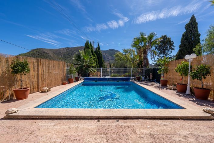 Image No.5-6 Bed Cottage for sale