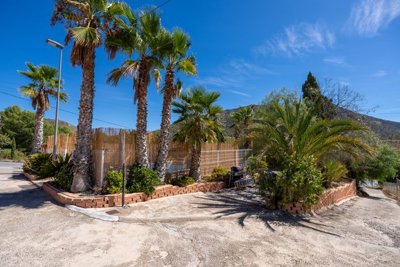 4102cavehousewpoolguestcasitaandgarage2509262