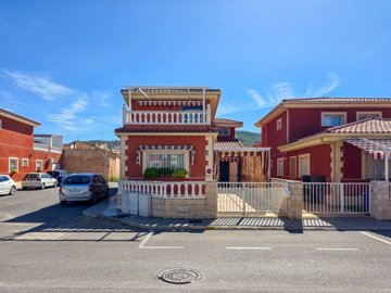 41013bedtownhouseinpinoso250926172301cf33774