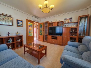 41013bedtownhouseinpinoso250926172301cf337736