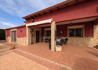 4115beautiful4bed3bathfincainsax0710261447342