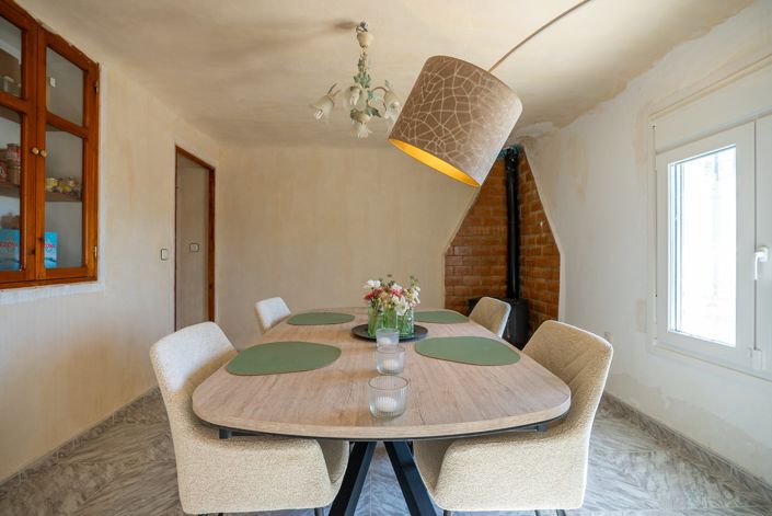 Image No.12-6 Bed Country House for sale