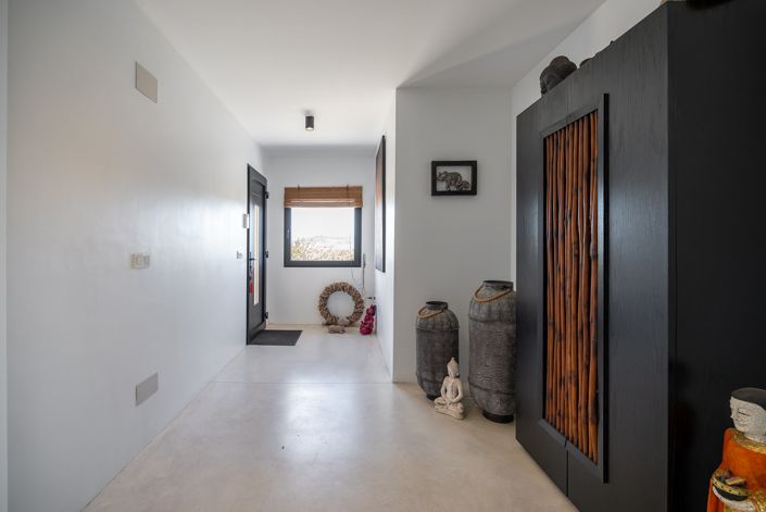 Image No.29-5 Bed Villa for sale