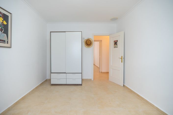 Image No.29-3 Bed Villa for sale