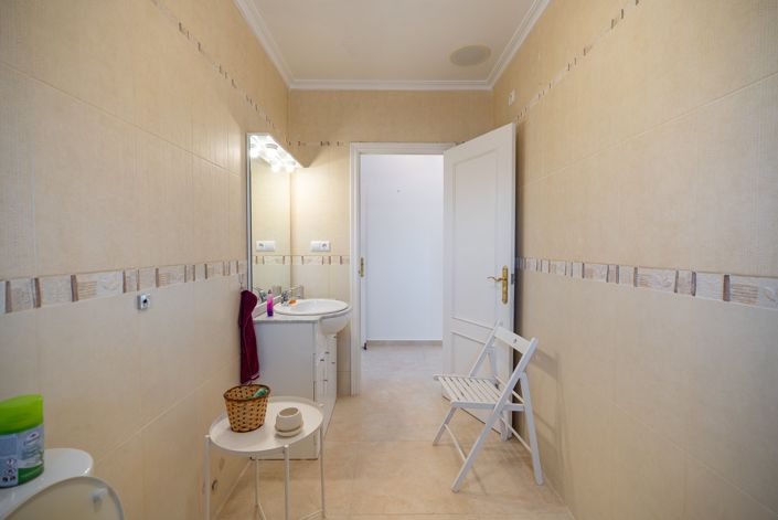 Image No.31-3 Bed Villa for sale