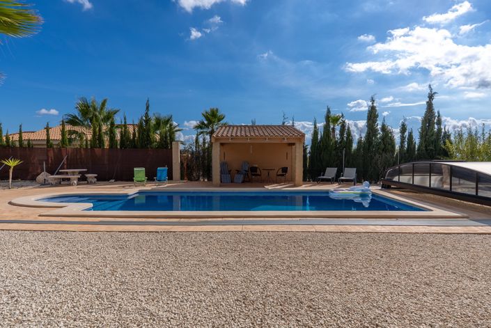 Image No.7-3 Bed Villa for sale