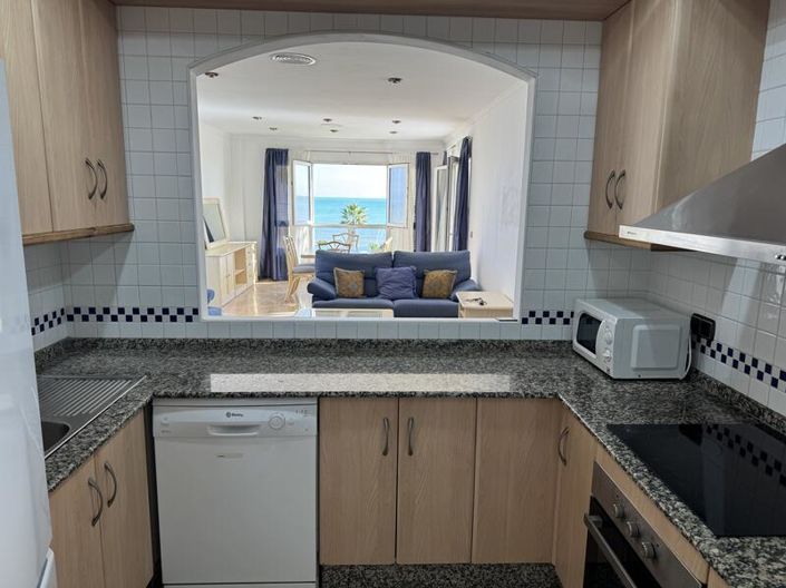 Image No.25-3 Bed Apartment for sale