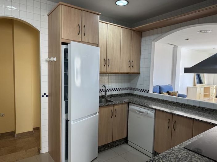 Image No.27-3 Bed Apartment for sale