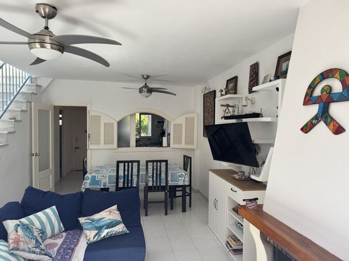 Image No.16-3 Bed Townhouse for sale