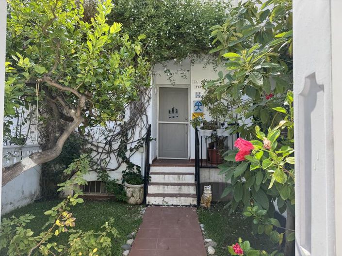 Image No.8-3 Bed Townhouse for sale