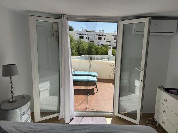 Image No.14-4 Bed Villa for sale