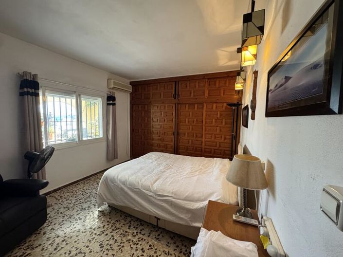 Image No.13-3 Bed Villa for sale