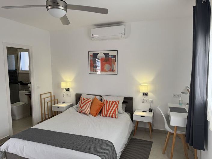 Image No.22-7 Bed Villa for sale