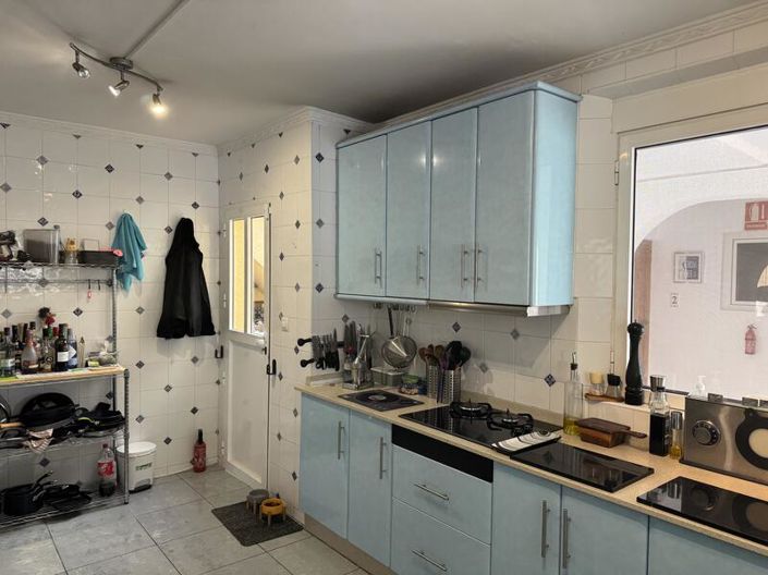 Image No.35-7 Bed Villa for sale