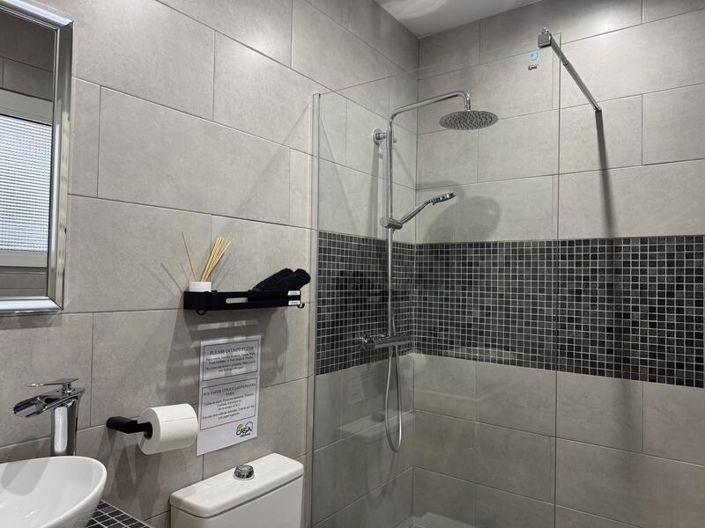 Image No.7-7 Bed Villa for sale