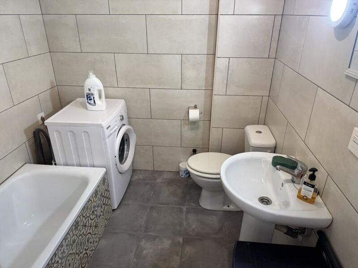 Image No.18-2 Bed Apartment for sale