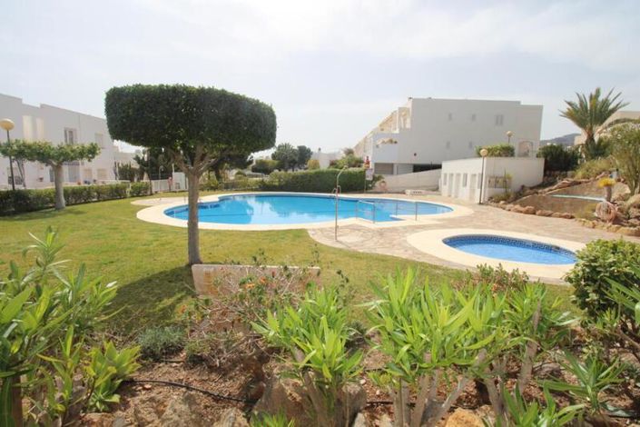 Image No.9-4 Bed Townhouse for sale