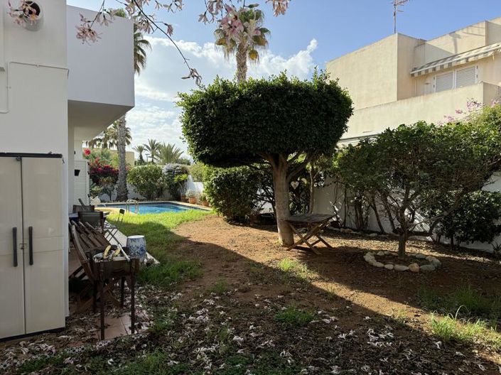 Image No.11-3 Bed Villa for sale