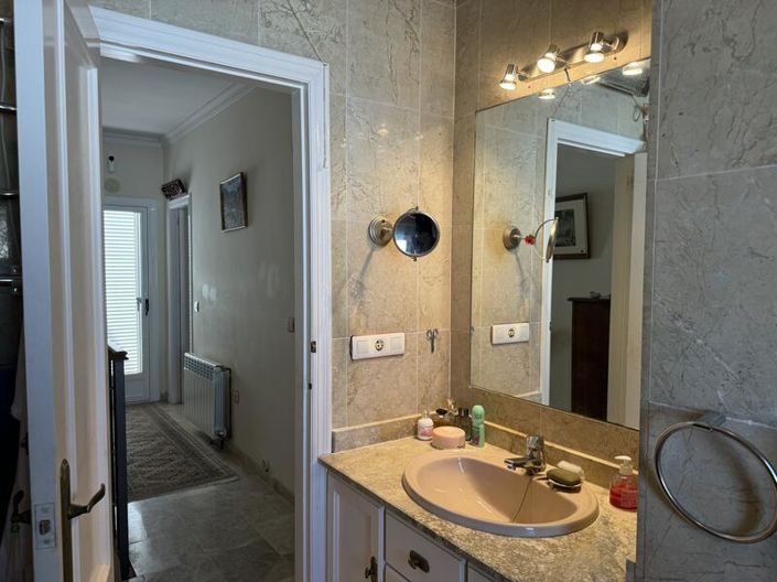 Image No.28-3 Bed Villa for sale