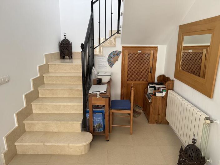 Image No.29-4 Bed Villa for sale