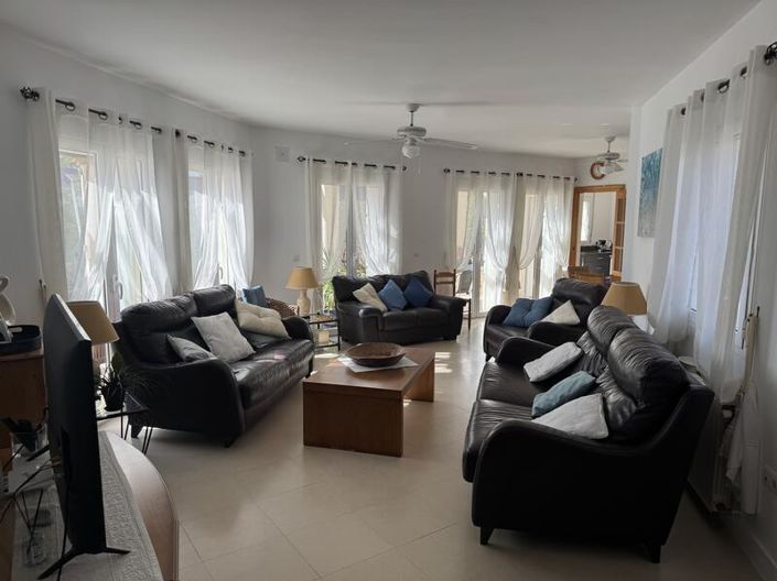 Image No.30-4 Bed Villa for sale