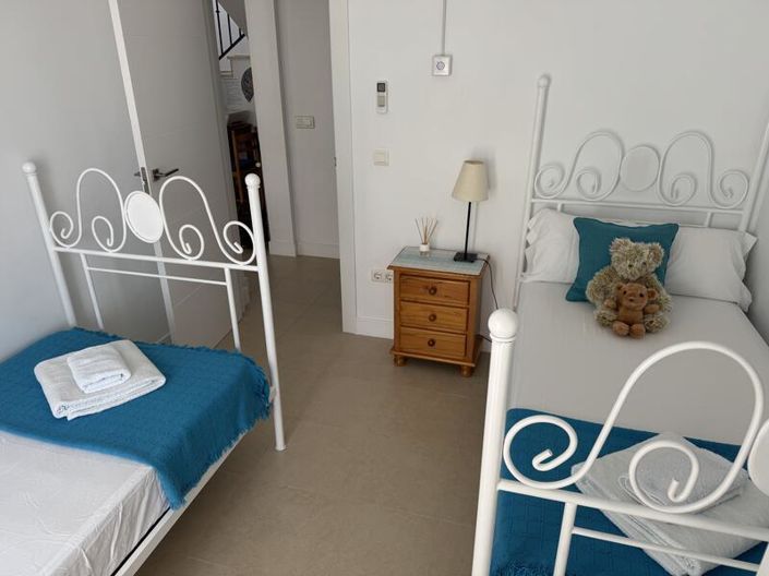 Image No.45-4 Bed Villa for sale