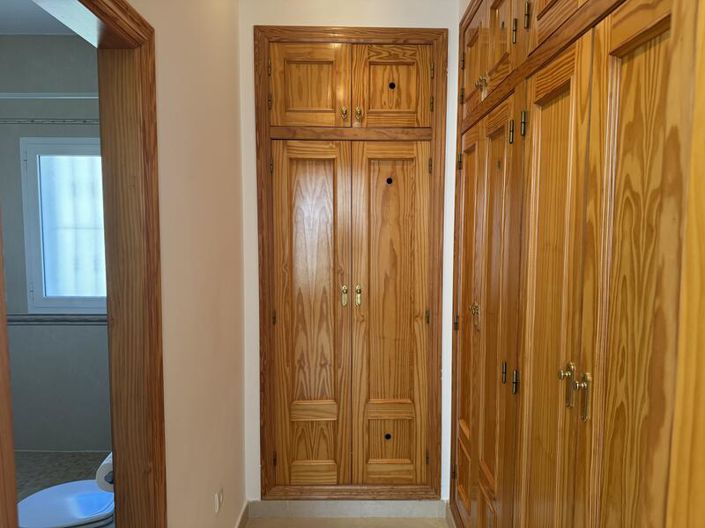 Image No.50-4 Bed Villa for sale