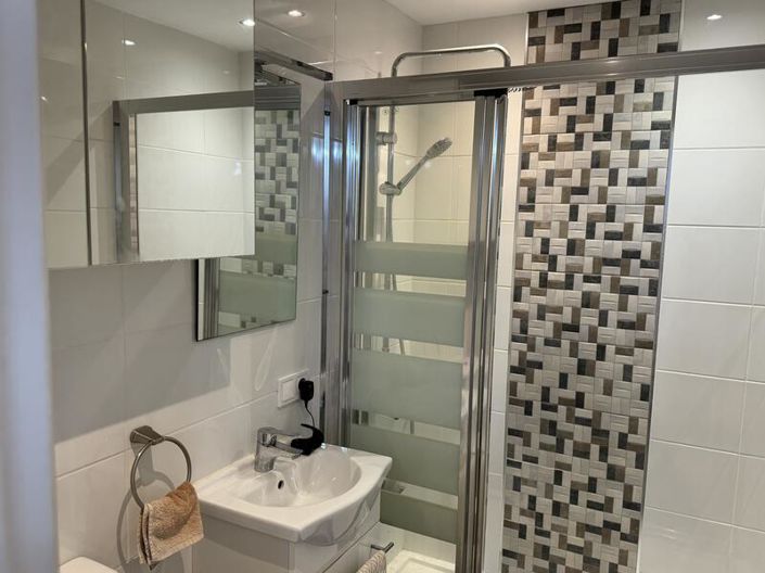 Image No.21-10 Bed Villa for sale