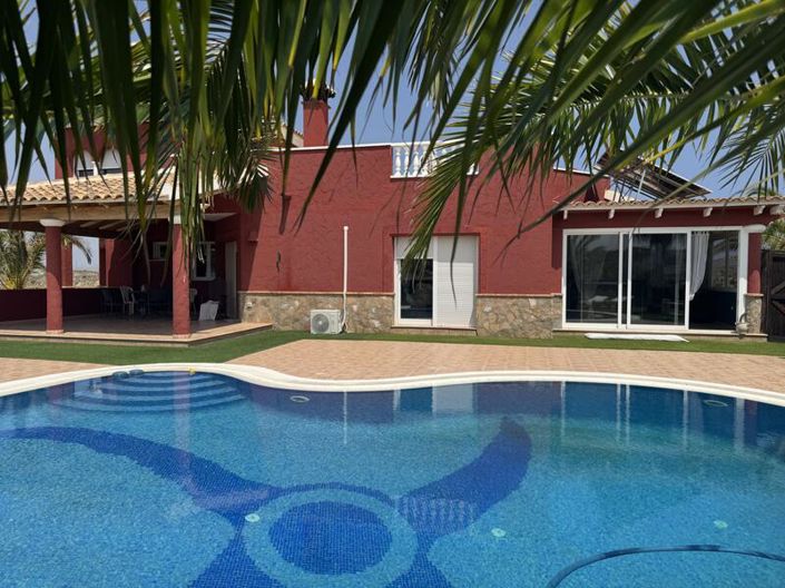 Image No.33-5 Bed Property for sale