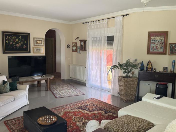 Image No.39-5 Bed Property for sale