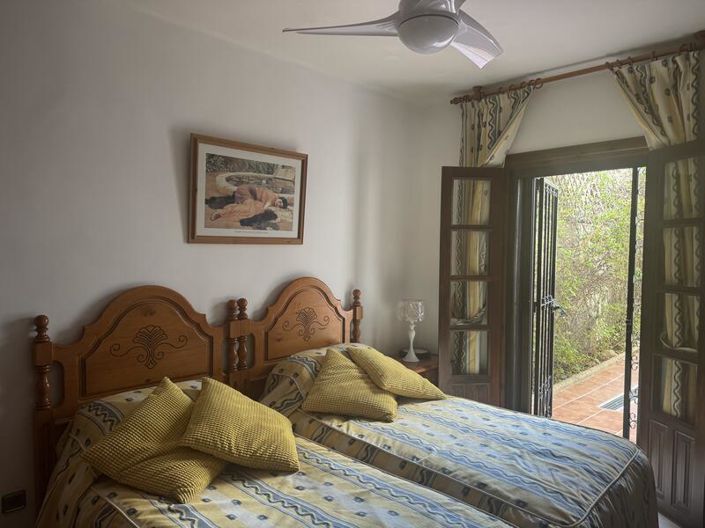 Image No.17-2 Bed Apartment for sale