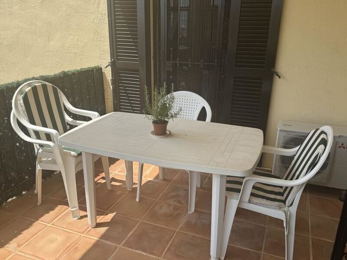 Image No.30-2 Bed Apartment for sale