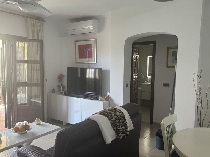 Image No.34-2 Bed Apartment for sale