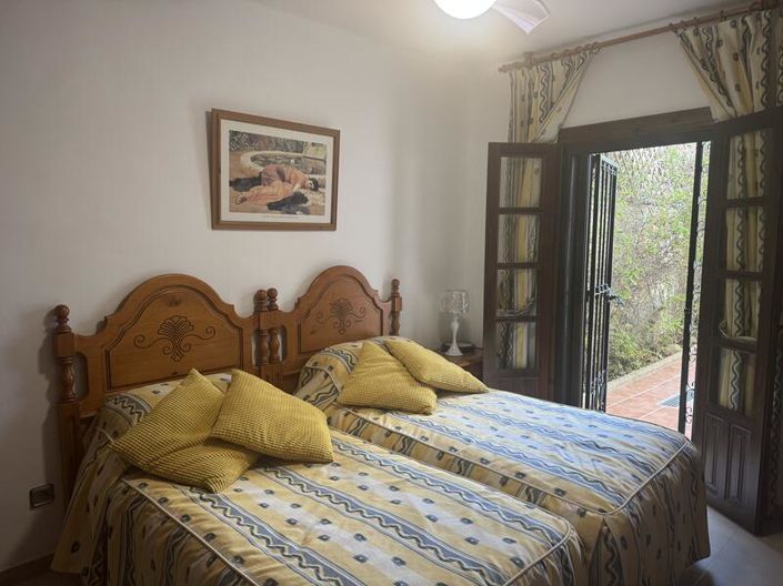 Image No.4-2 Bed Apartment for sale