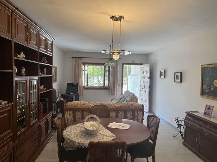 Image No.32-3 Bed Townhouse for sale