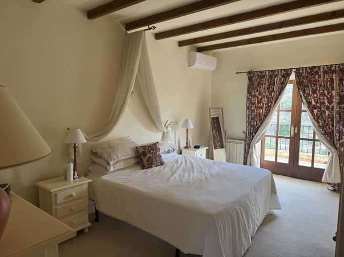 Image No.4-4 Bed Villa for sale