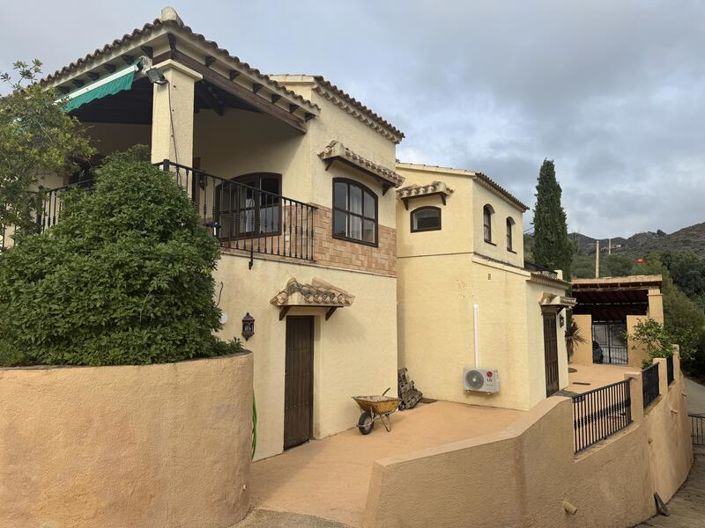 Image No.56-4 Bed Villa for sale