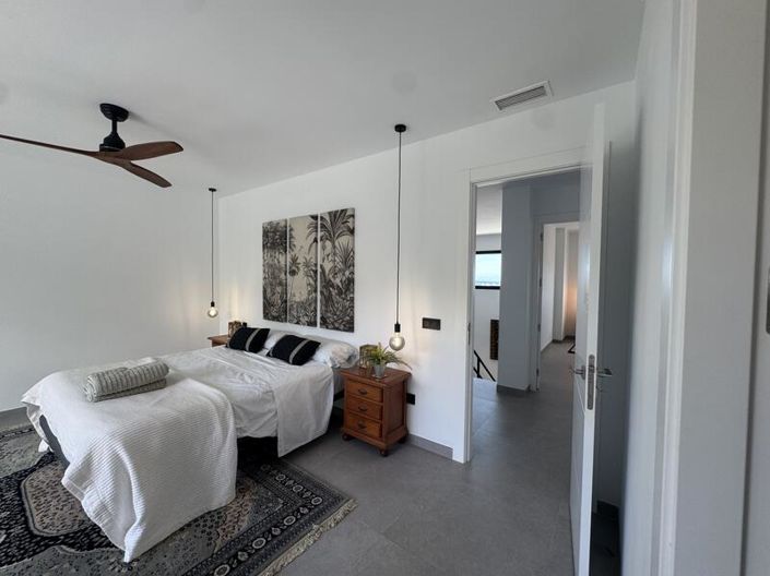 Image No.44-4 Bed Villa for sale