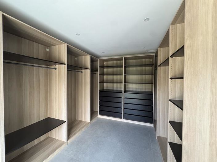 Image No.45-4 Bed Villa for sale