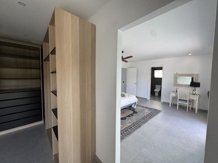 Image No.47-4 Bed Villa for sale