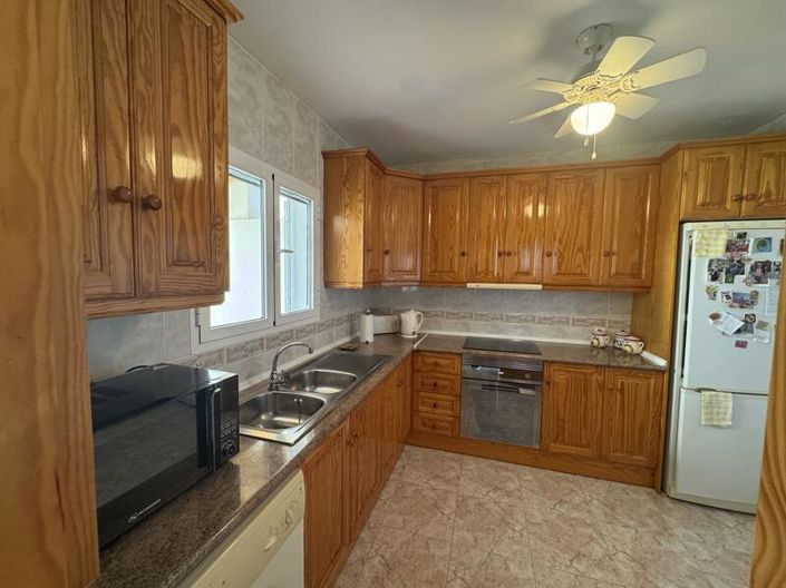 Image No.27-3 Bed Villa for sale