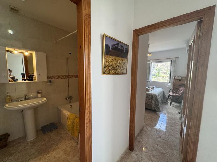 Image No.46-3 Bed Villa for sale