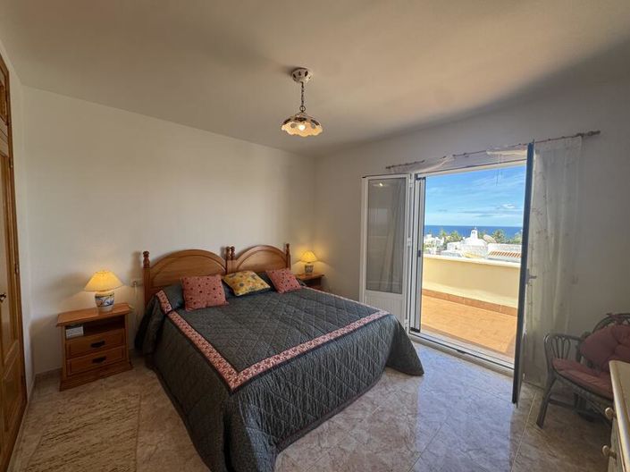 Image No.52-3 Bed Villa for sale