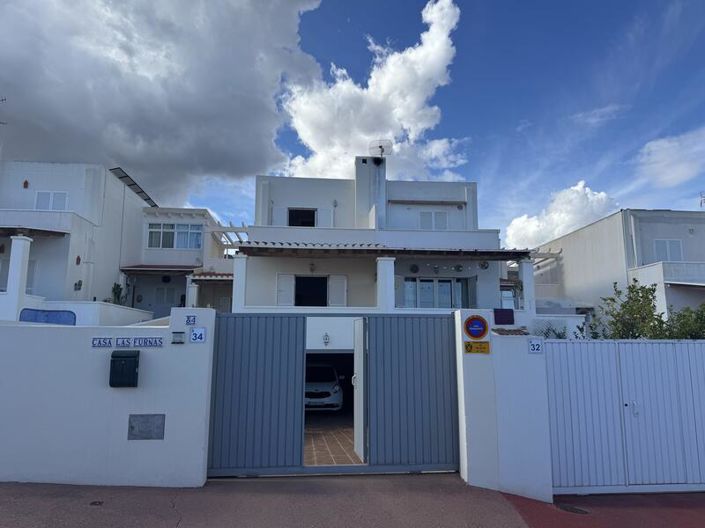 Image No.59-3 Bed Villa for sale