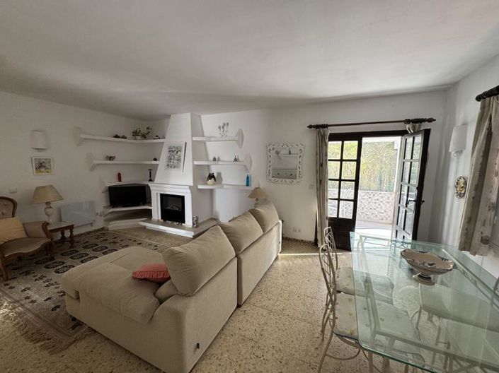 Image No.2-2 Bed Villa for sale